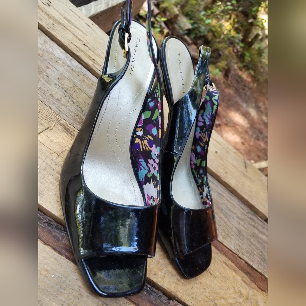 Size 8 Tahari High Heels ladies Shoes Shiny Black Open Toe Sandals straps